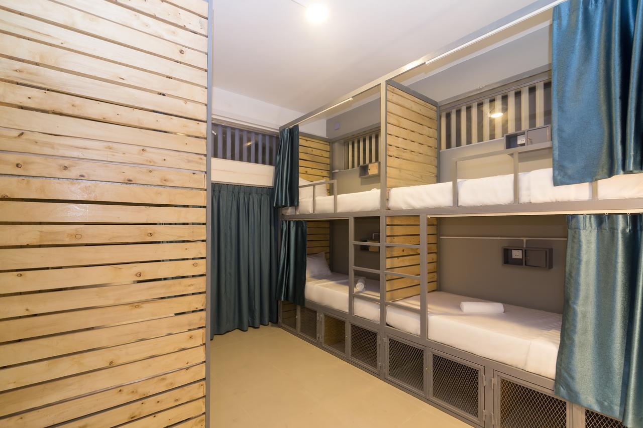 Oops Hostel Сіємреап Екстер'єр фото